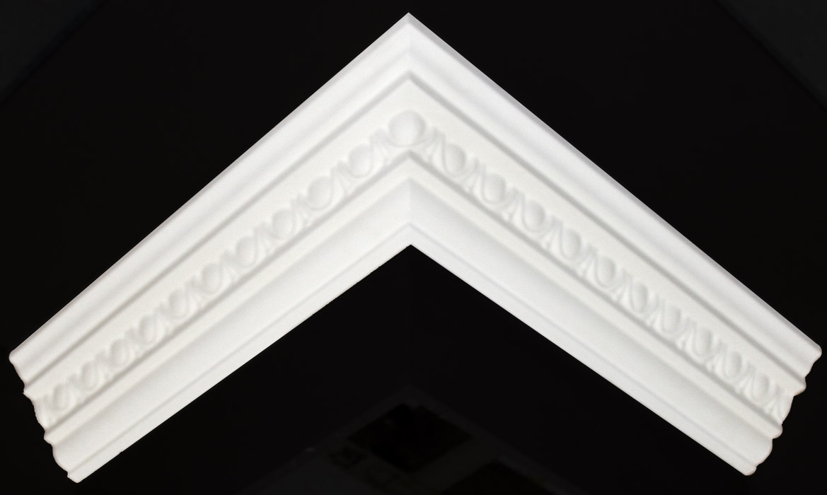 Reference: 105 - Style: Decorative<br />Girth Ceiling (mm): 114<br />Girth Wall (mm): 114