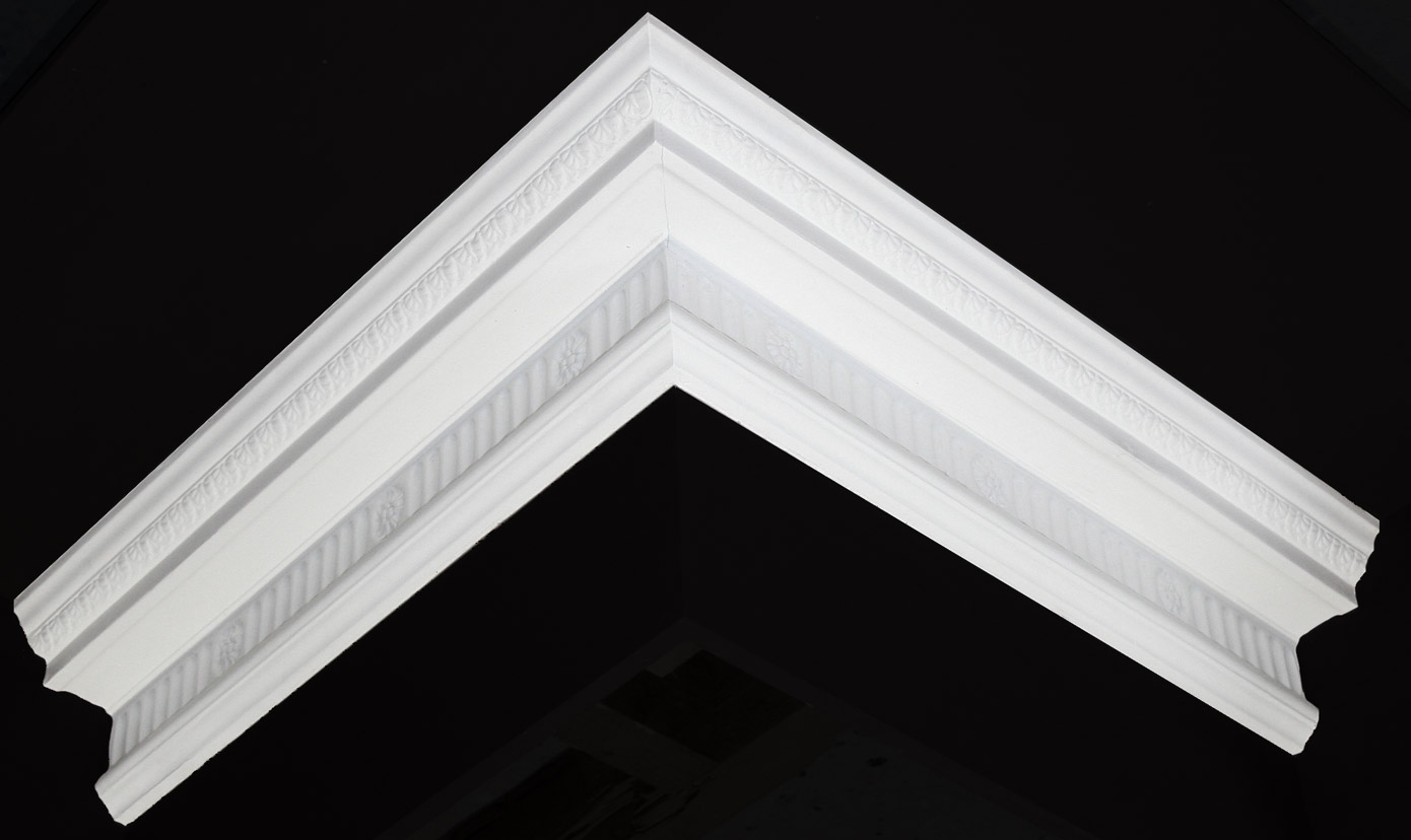 Reference: 123 - Style: Decorative<br />Girth Ceiling (mm): 93<br />Girth Wall (mm): 114