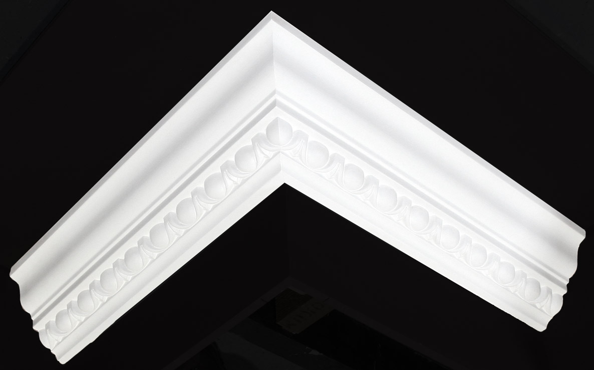 Reference: 143 - Style: Decorative<br />Girth Ceiling (mm): 110<br />Girth Wall (mm): 128